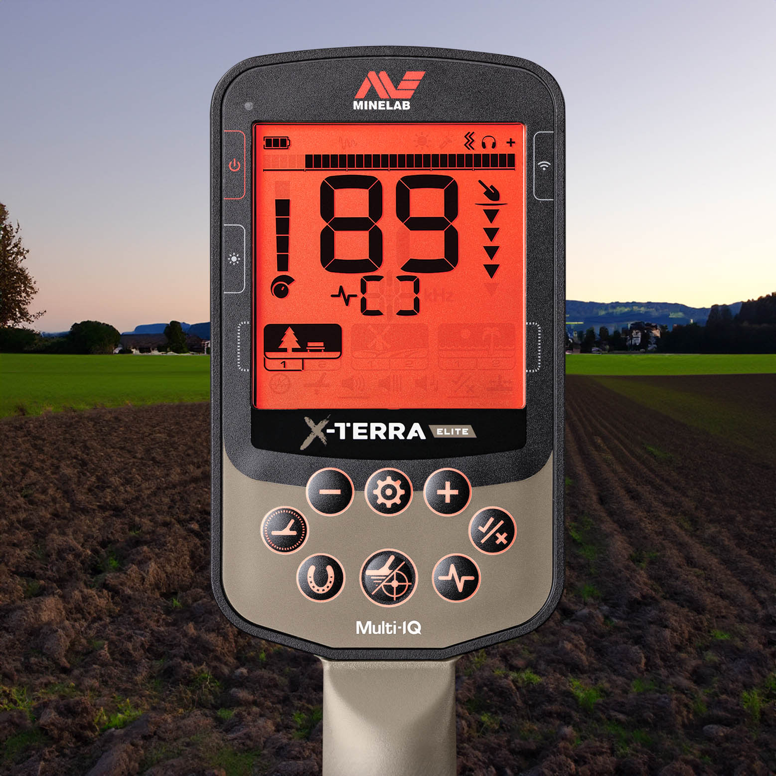 Minelab X-Terra Elite Metalldetektor Expedition Pack mit Gratis 15-Zoll Suchspule